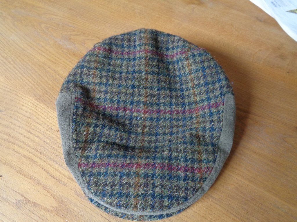 Harris Tweed pet:mt 59 (Harley Style), Harris Tweed, Ophalen of Verzenden, 58 of 59 cm (L, 7¼ of ⅜ inch), Pet