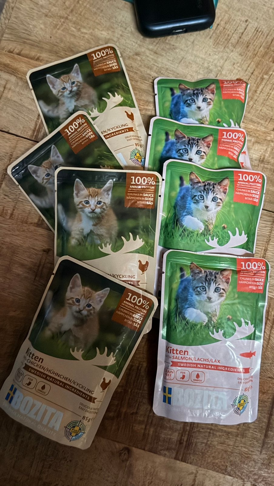8 nieuwe zakjes kitten natvoer. ( normaal 1,39 per zakje), Dieren en Toebehoren, Poes, 0 tot 2 jaar