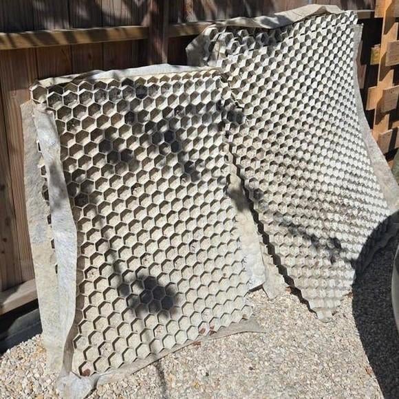 Witte grindmatten voor stabiele en waterdoorlatende paden, Tuin en Terras, Ophalen, Overige materialen, Gebruikt, Wit
