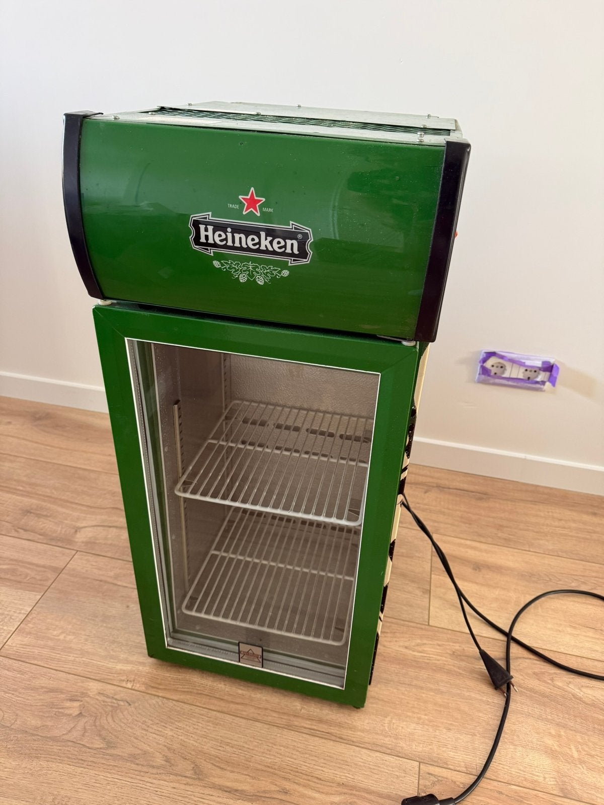 Heineken koelkast (koelt niet), Ophalen, Zonder vriesvak, Minder dan 85 cm, Minder dan 75 liter