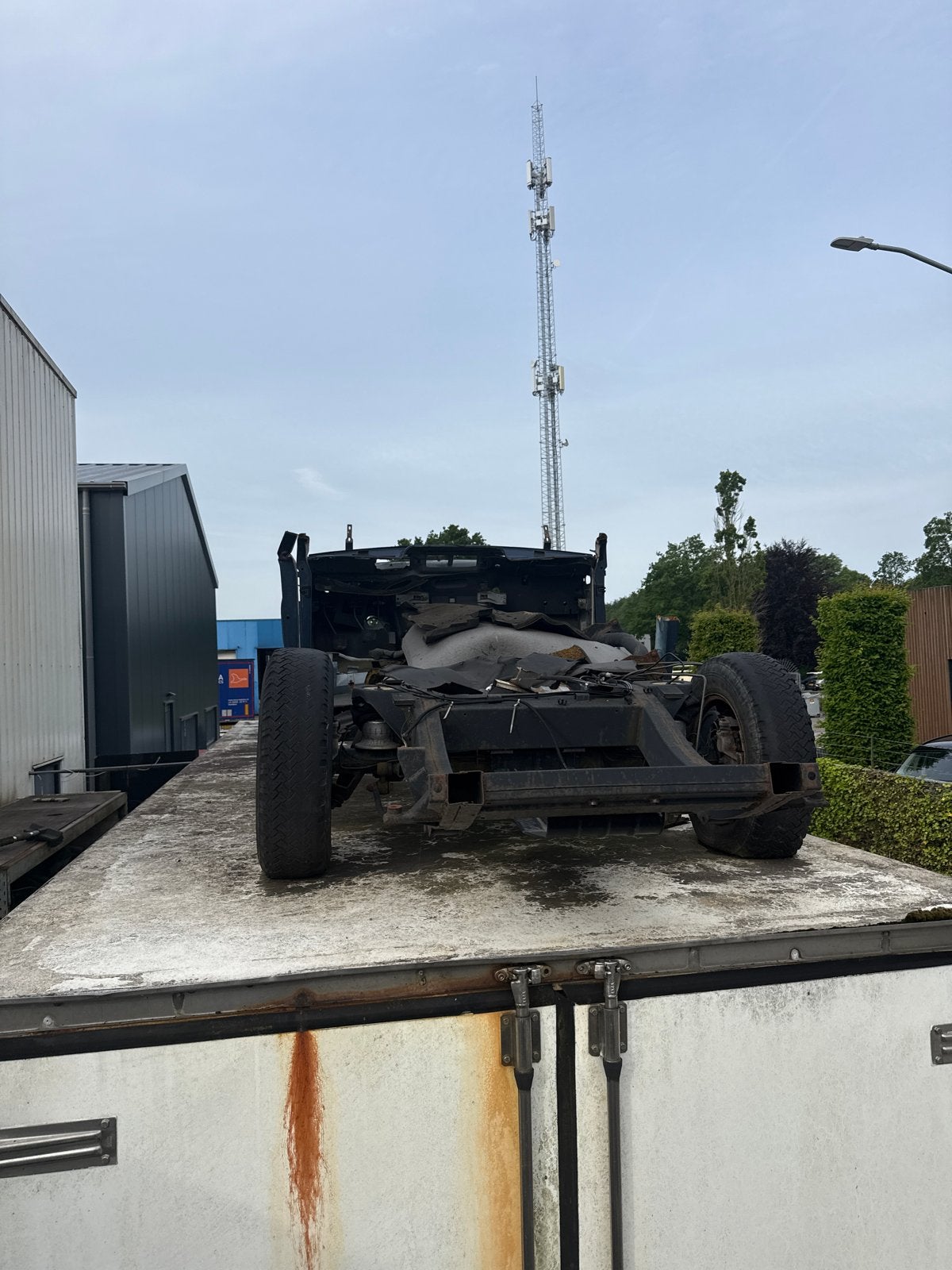 Range Rover classic chassis met luchtvering en schutbord, Ophalen, Voor, Motorkap, Rover