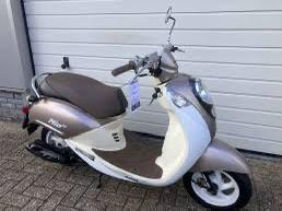 (GEZOCH) goedkope  scooter die loopt, Ophalen, Zo goed als nieuw, Benzine, Overige modellen