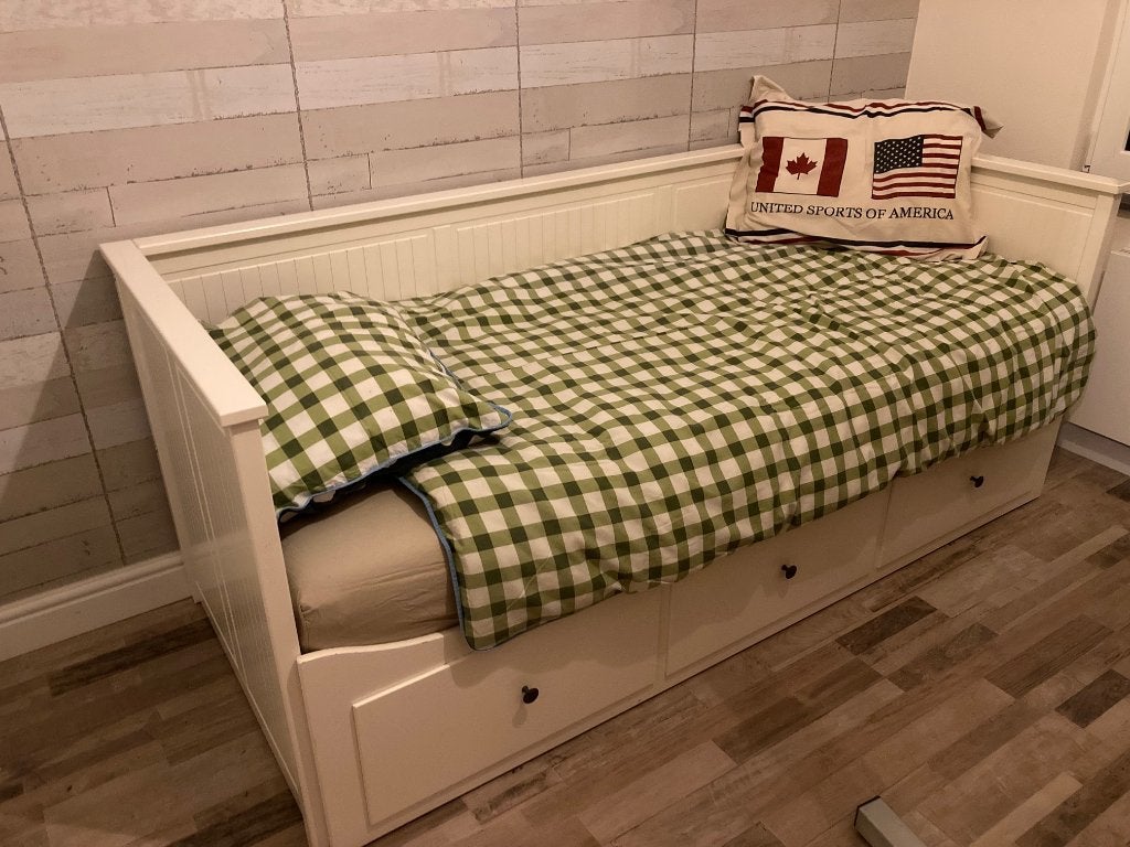 Bedbank met opberglades IKEA HEMNES, Huis en Inrichting, Slaapkamer | Bedden, Ophalen, Gebruikt, Eenpersoons, Klassiek, functioneel