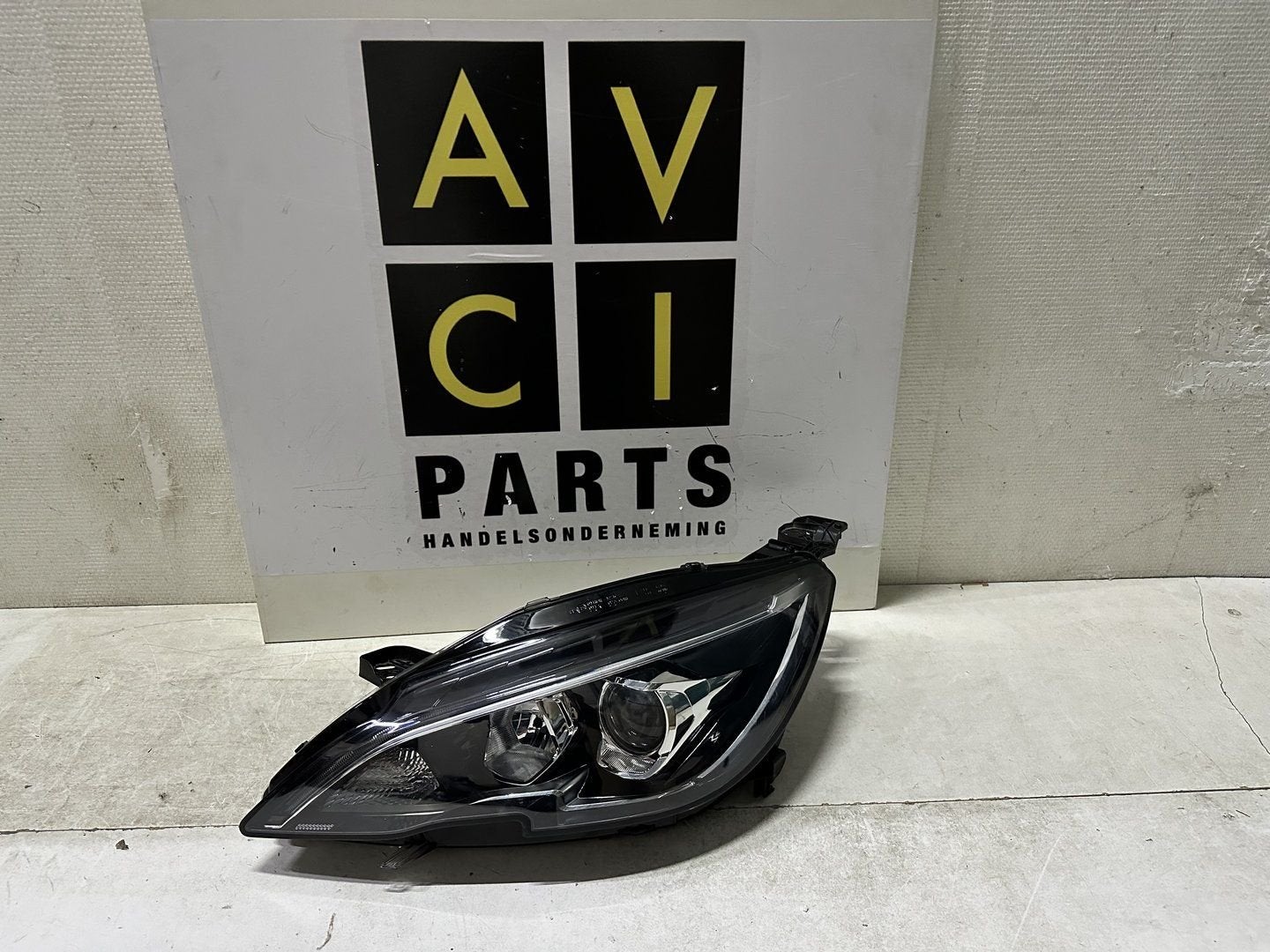 Koplamp Peugeot 308 T9 98169906 Xenon led  Links, Auto-onderdelen, Gebruikt, -, -, Ophalen of Verzenden