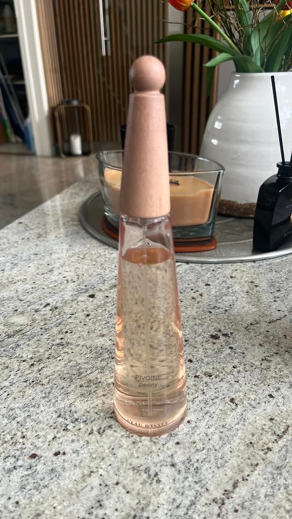 Issey Miyake L’Dissey Pivoine Intense 100 Edt, Ophalen of Verzenden, Zo goed als nieuw