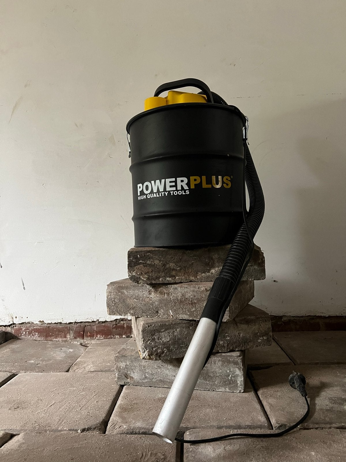 Powerplus POWX300 Aszuiger - 1200W, 20L tank, Witgoed en Apparatuur, Stofzuigers, Ophalen, Overige merken, Gebruikt, Industriële stofzuiger