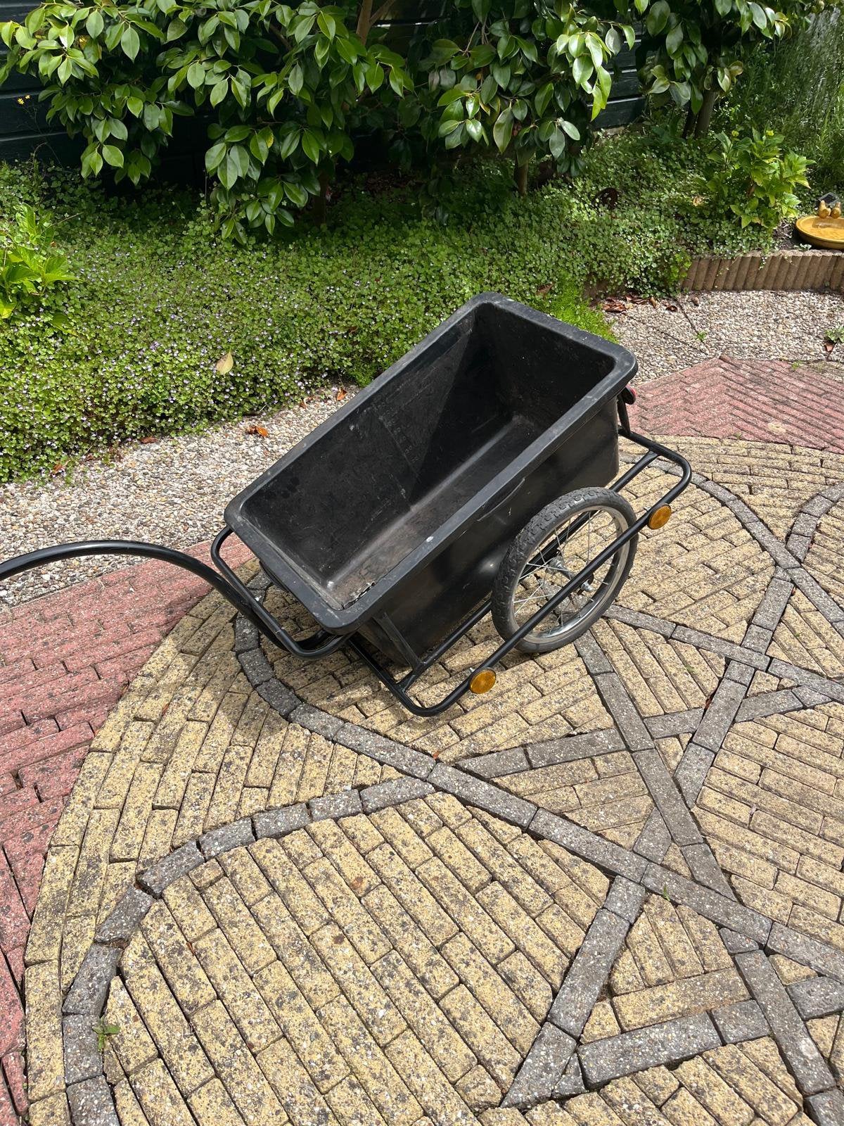 Fiets karretje, zwart met harde rubberen banden en spaakwiel, Ophalen, Gebruikt, 80 kg of meer