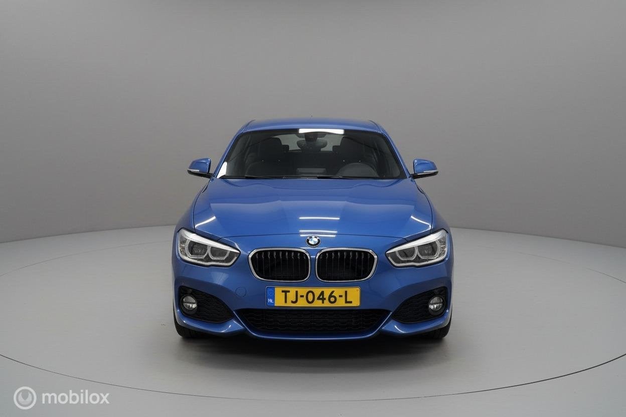 BMW 1-serie 120i Edition M Sport Shadow LeerNAPDeal, 1998 cc, Gebruikt, Euro 6, 4 cilinders