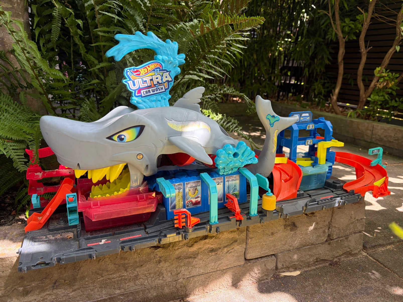 Hot Wheels Ultra Car Wash met haai, Ophalen, Gebruikt, Jongen of Meisje