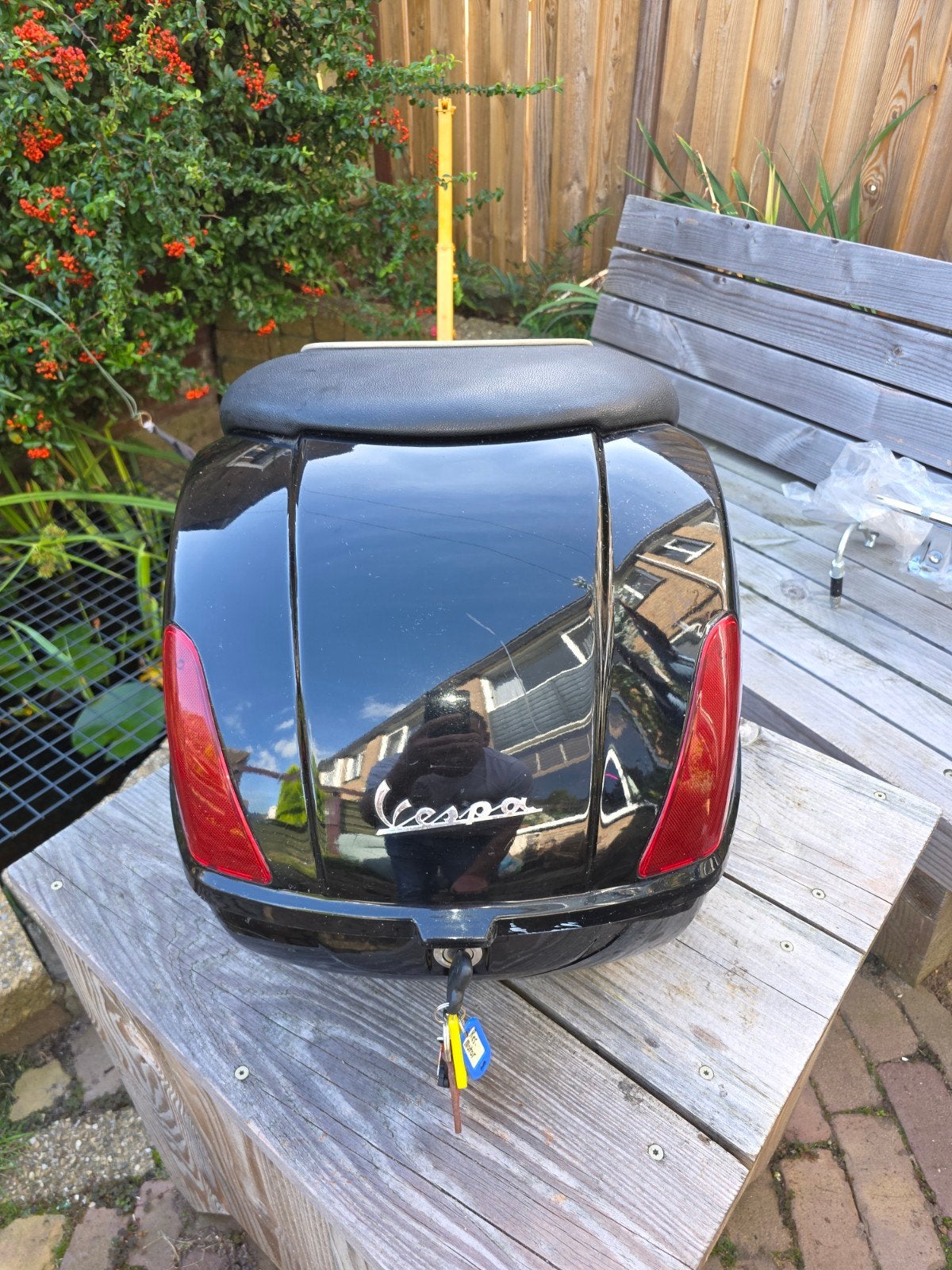 Vespa 300 GTS Topkoffer, Windscherm & Beugel, Fietsen en Brommers, Ophalen, Gebruikt, Overige typen, Vespa