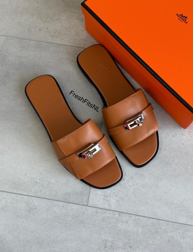 HERMES GIULIA Sandal [diverse kleuren 38-40], Ophalen of Verzenden, Nieuw, Overige kleuren, Slippers
