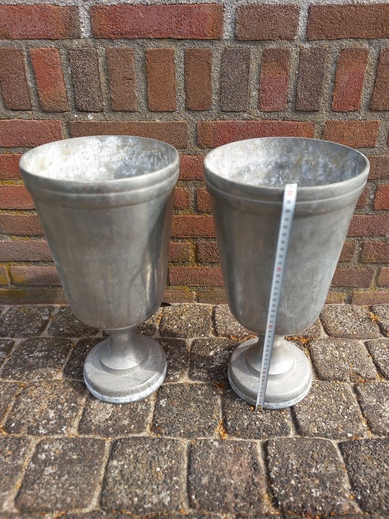 2 aluminium vazen hoog 40 cm bovenzijde 21 cm, Ophalen, Gebruikt, 40 cm, Metaal
