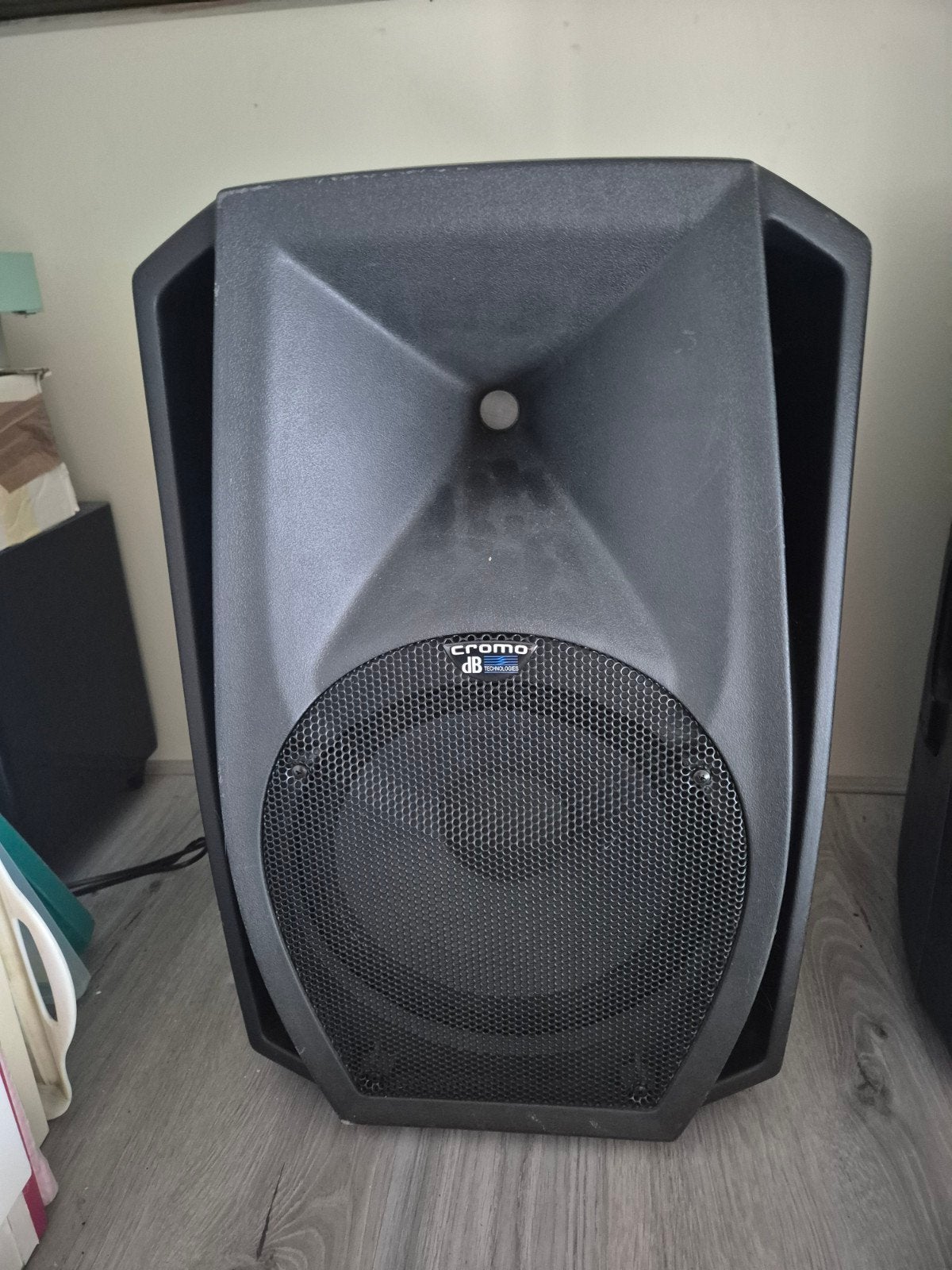 Cromo dB Technologies Cromo 12 Club actieve speaker, Audio, Tv en Foto, Luidsprekers, Gebruikt, Party speaker, 150 watt of meer