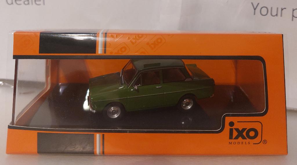 Ixo 1:43 DAF 33 1971 groen nieuw in display doosje, Ophalen of Verzenden, Nieuw, Auto, Overige merken