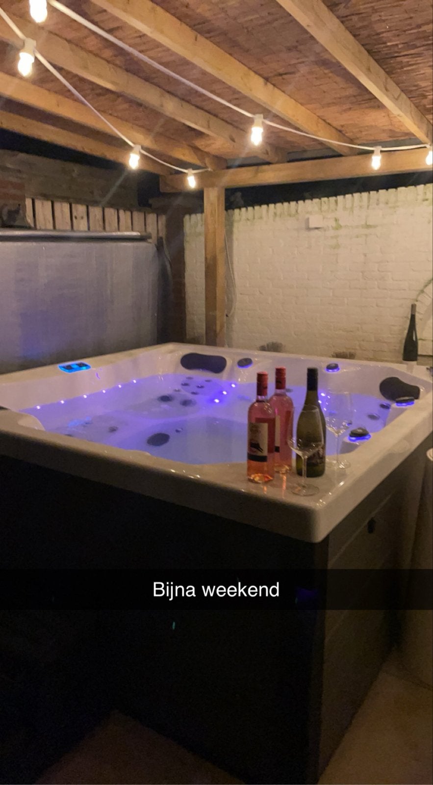 Jacuzzi voor 6 personen - 5 zitplekken, 1 ligplaats, Tuin en Terras, Bubbelbaden en Hottubs, Ophalen, Gebruikt, Afdekzeil, Vast