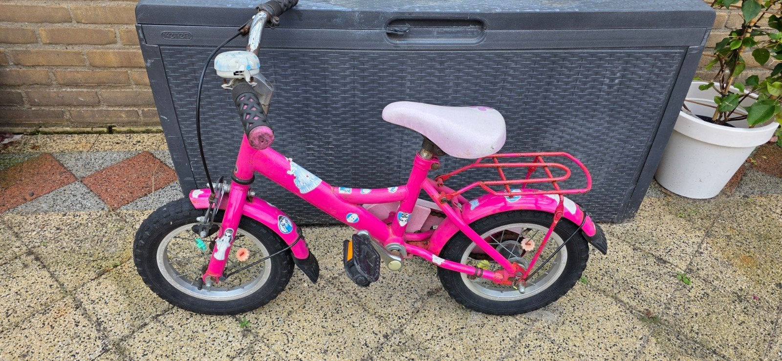 Roze kinderfiets - prima staat 12 inch, Fietsen en Brommers, Fietsen | Kinderfietsjes, Ophalen, Gebruikt, Minder dan 16 inch, Onbekend