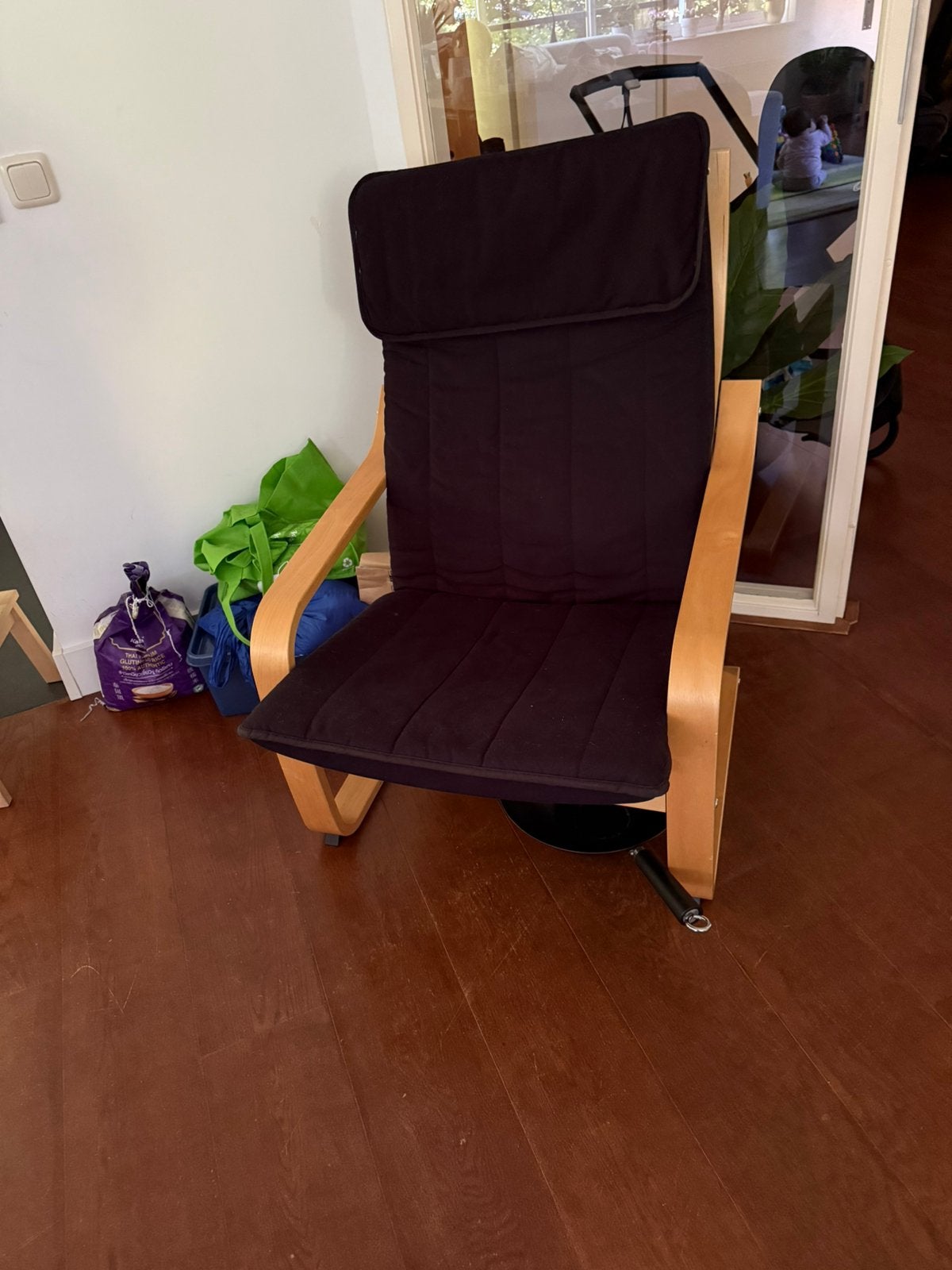 Nursing chair, Ophalen, Zo goed als nieuw