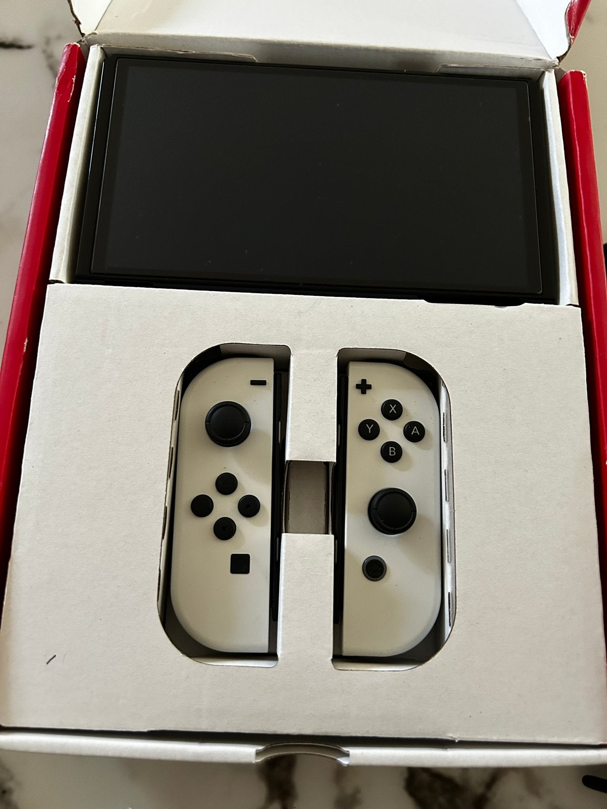 Foto 3 van Nintendo Switch OLED ZGAN + Nintendo case