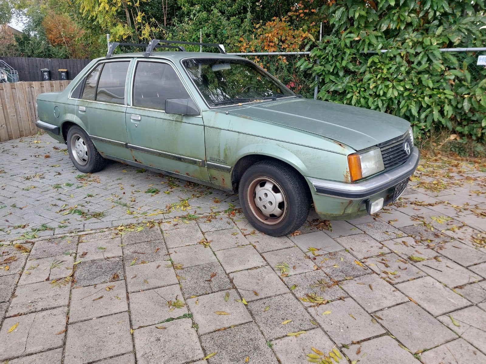Opel ascona manta motor rekord  2.0s 1.9s motor gezocht, Auto-onderdelen, Ophalen of Verzenden