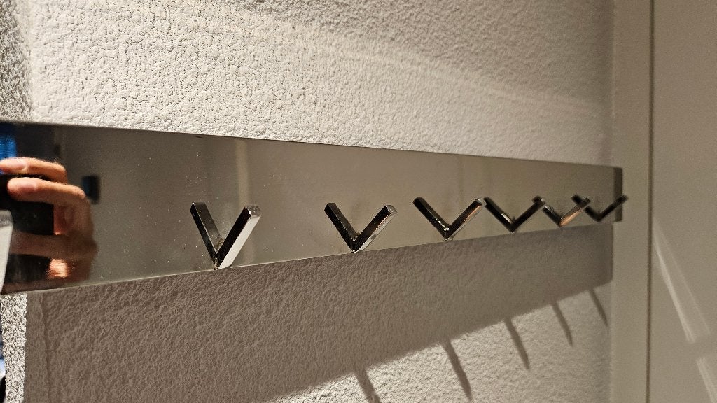 Een paar chromen kapstokken, Ophalen, Wandhaken, Zo goed als nieuw, Minder dan 100 cm