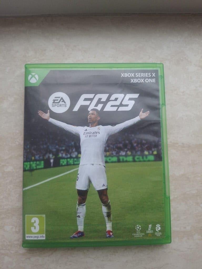 EA Sports FC 25 – €10, Ophalen of Verzenden, Zo goed als nieuw, Sport, 3 spelers of meer