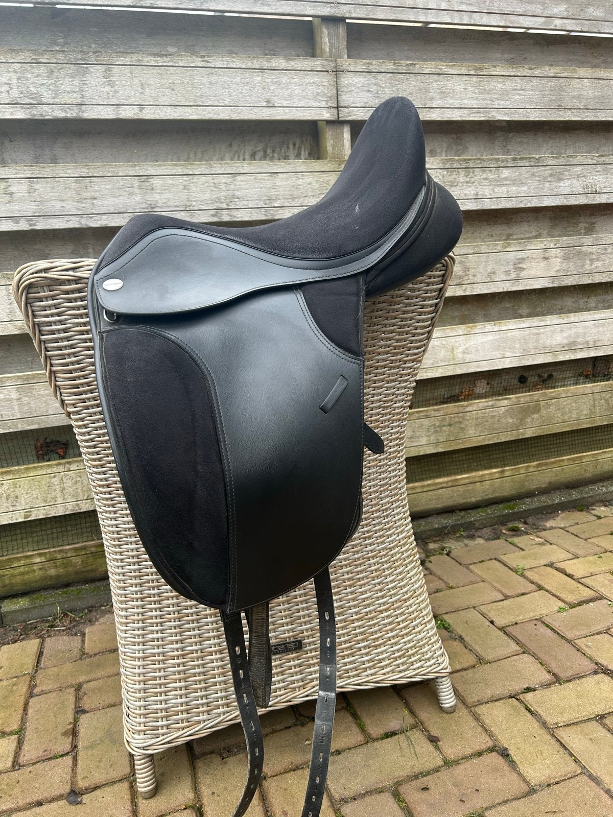 Te koop: Thorowgood dressuurzadel 17,5 inch, Ophalen, L (17.5 inch), Gebruikt, Dressuur
