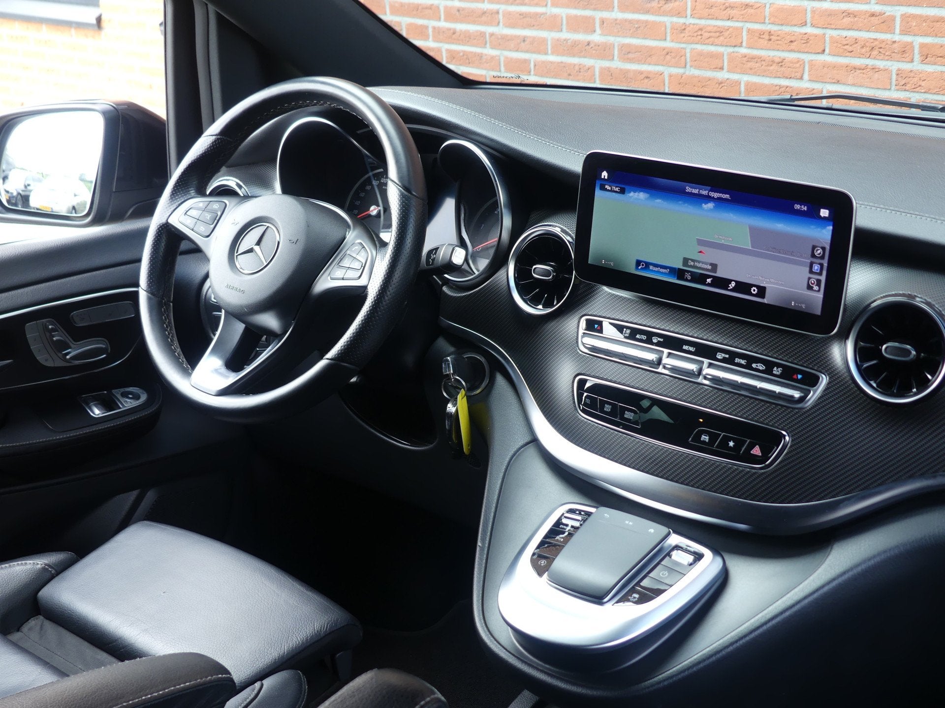 Mercedes-Benz V-Klasse 300d AMG Dubbel Cabine Elek stoelen L, Auto's, Automaat, Gebruikt, Euro 6, 4 cilinders