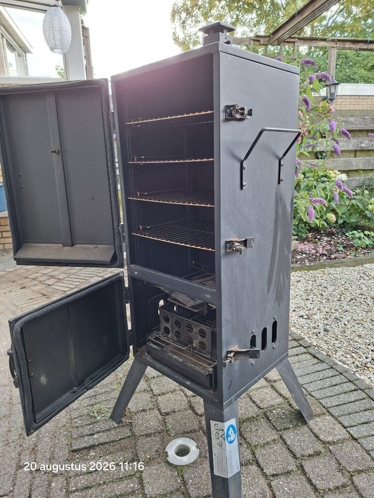 BBQ en rookoven ineen, Ophalen, Gebruikt, Overige merken, Met accessoires