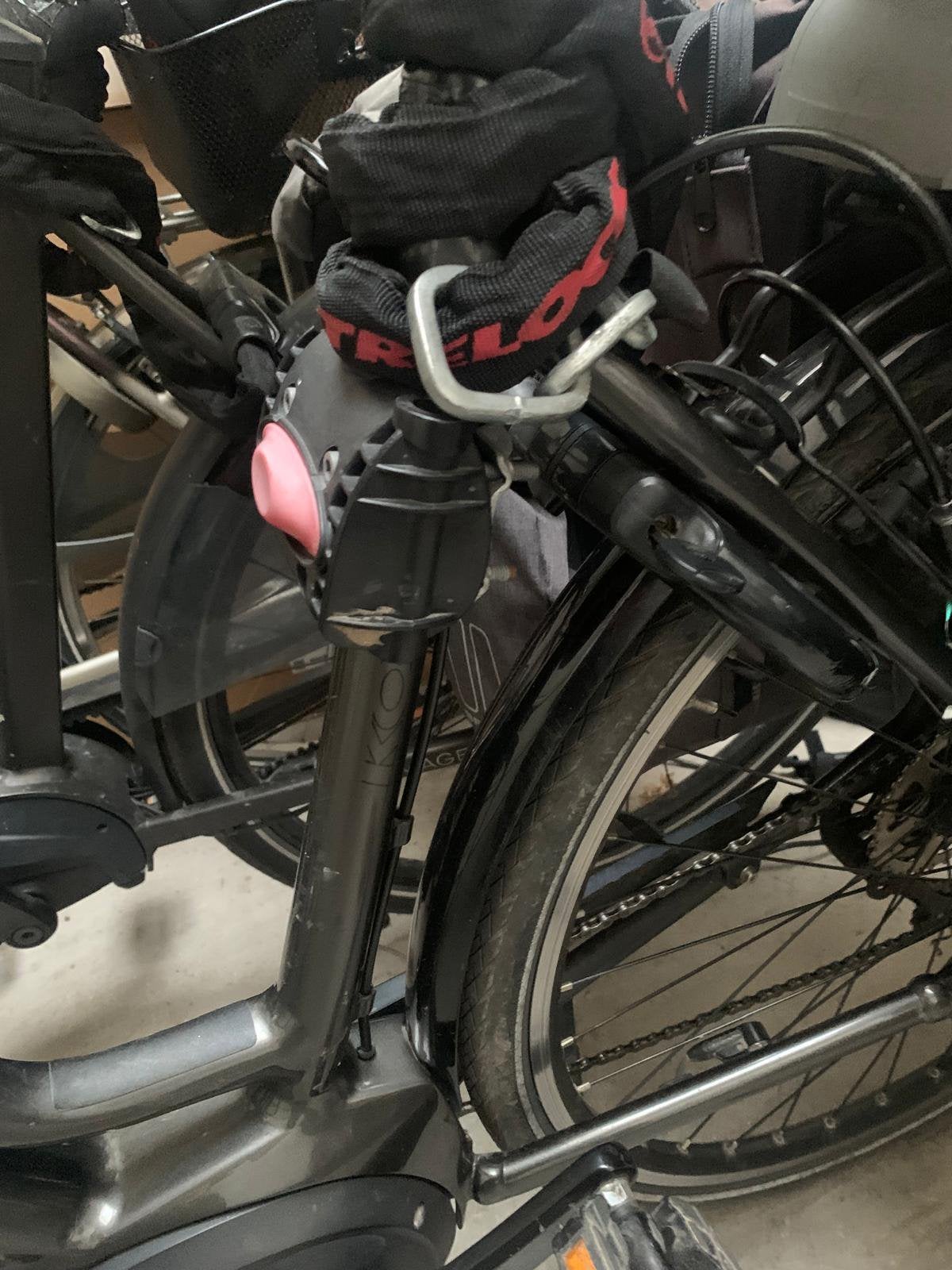 Fietsstoel achterop, Fietsen en Brommers, Fietsaccessoires | Fietsstoeltjes, Ophalen, Gebruikt, Achterzitje, Voetsteuntjes