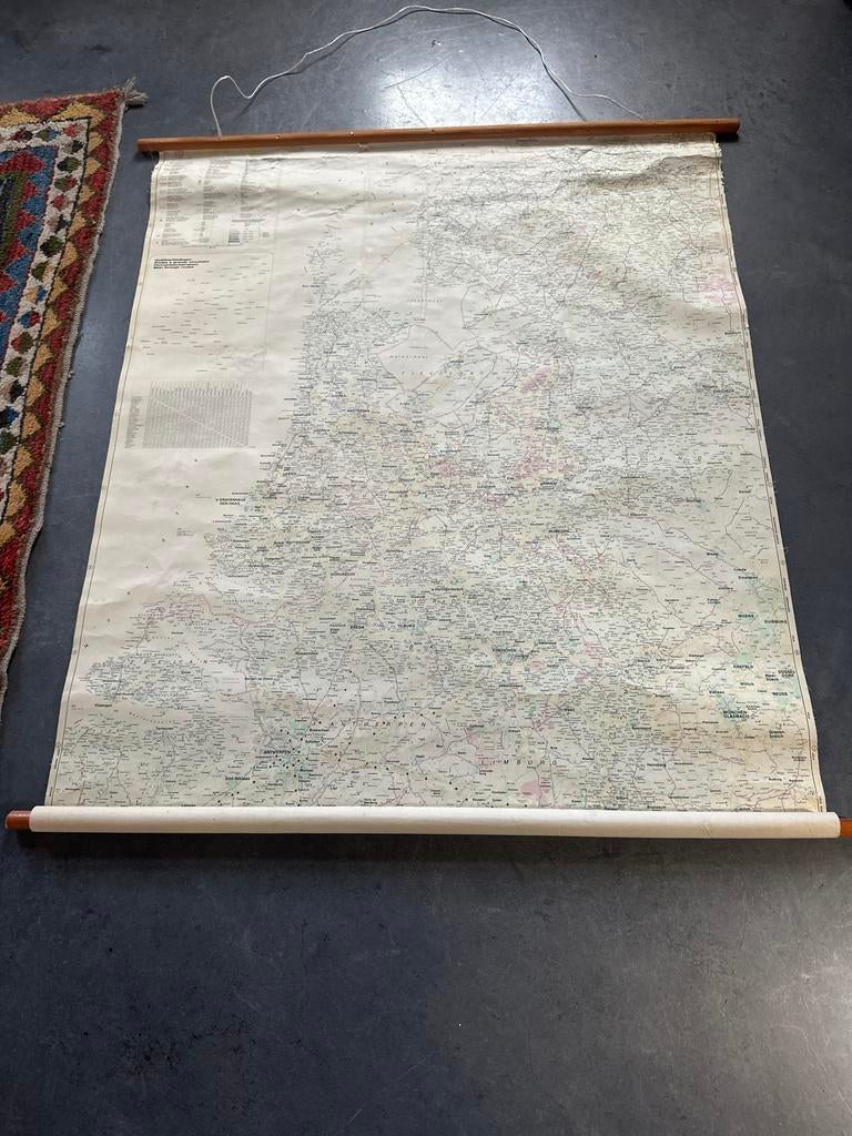 Grote linnen landkaart van Nederland op rol, Ophalen of Verzenden, 1800 tot 2000, Nederland, Landkaart