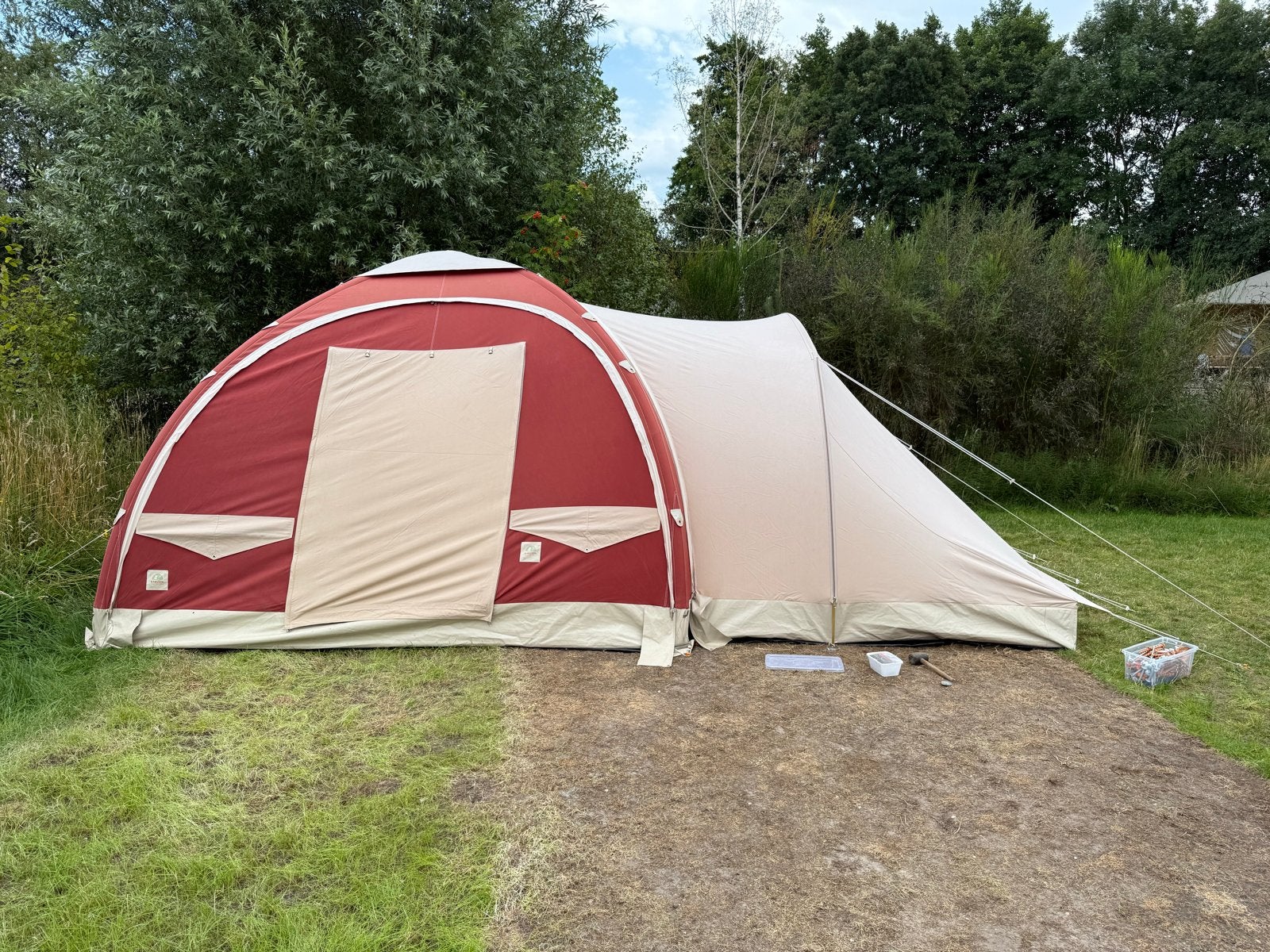 Karsten oppomptent 3.25x3.25 met slaapaanbouw en luifels, Caravans en Kamperen, Tenten, Ophalen, Gebruikt, Meer dan 6