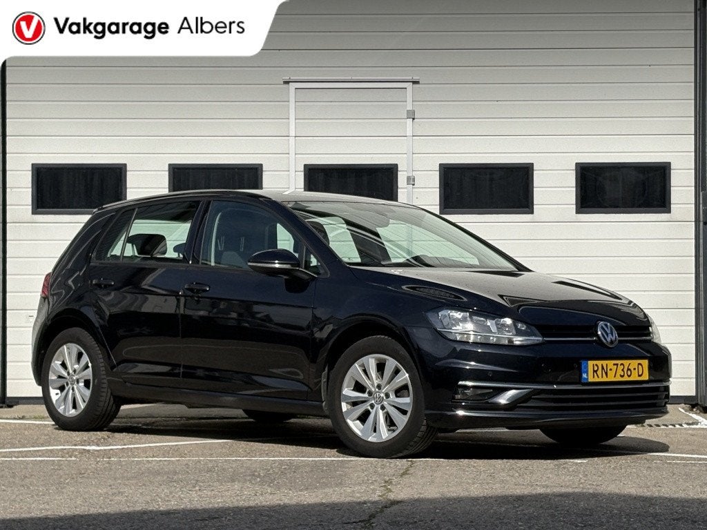 Volkswagen Golf 1.0 TSI Comfortline Navi | Climate | Trekhaa, Auto's, 21 km/l, Stof, Gebruikt, Zwart