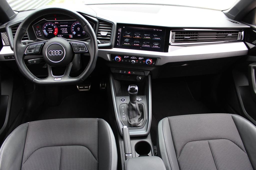 Audi A1 Sportback 30 TFSI S-Line | Edition one | Matrix | St, Auto's, Audi, A1, Zwart, 4 cilinders, Leder en Stof