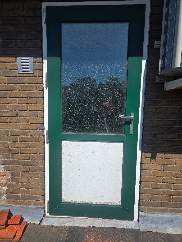 Kunstof deur met slot, Ophalen, Kunststof, Gebruikt, 80 tot 100 cm
