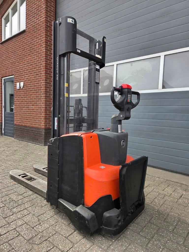Stapelaar BT SWE140L Duplex Freelift Doublestock 2014, Ophalen of Verzenden, Gebruikt