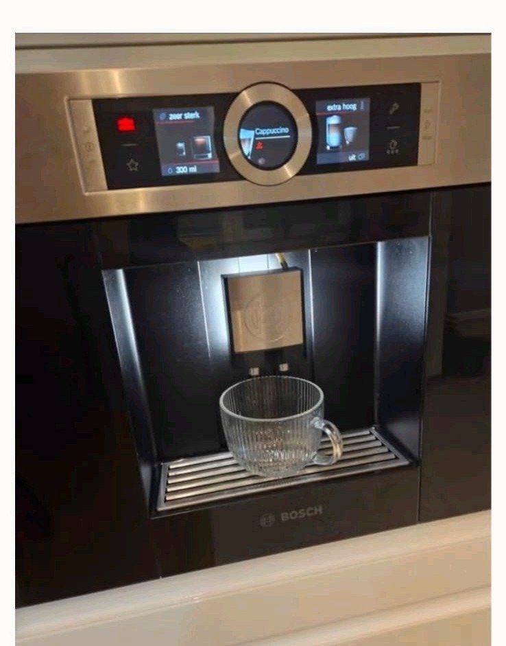 Goedwerkende Bosch inbouw koffiemachine, Witgoed en Apparatuur, Koffiezetapparaten, Ophalen