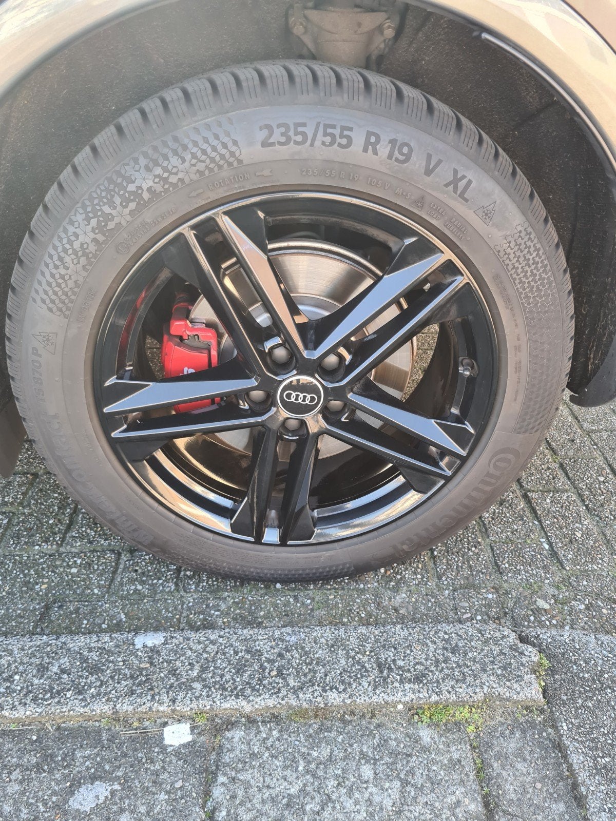 Zwarte Audivelgen Q5 met Continental Winter Contact, Auto-onderdelen, Banden en Velgen, 19 inch, Nieuw, 235 mm, Band(en)