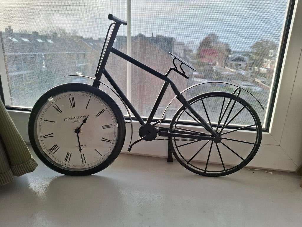 Leuke fietsklok, Huis en Inrichting, Woonaccessoires | Klokken, Ophalen, Zo goed als nieuw, Analoog, Wekker of Tafelklok