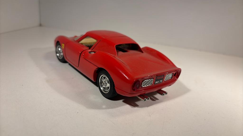 Ferrari 250 le mans bburago 1.24, Ophalen of Verzenden, Bburago, A, A