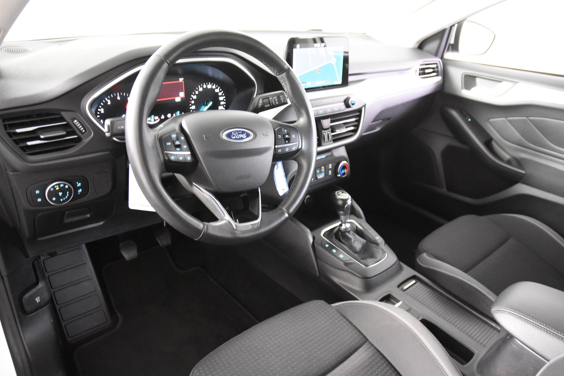 Ford Focus Edition *Navigatie*Airco*PDC* (bj 2019), Gebruikt, Wit, Bedrijf, Handgeschakeld