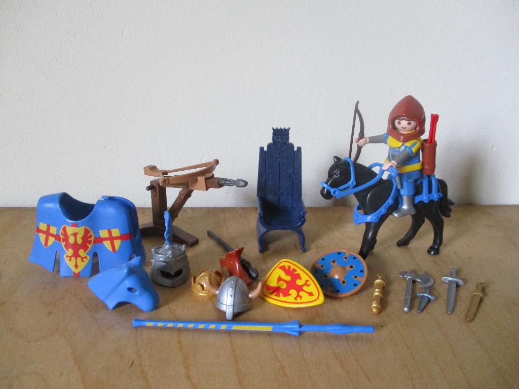 Playmobil 4339 multiset ridder, 4 mogelijkheden aankleden, Ophalen of Verzenden, Gebruikt, Complete set