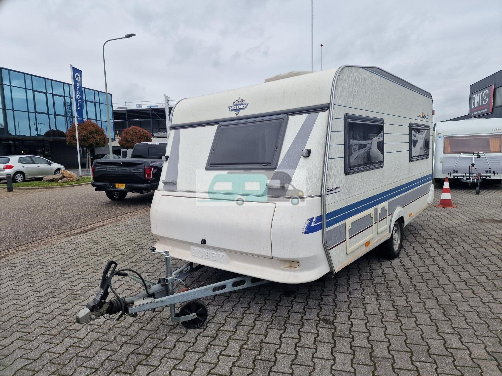 Hobby exclusive 440 Frans bed (bj 2000), Hobby, Bedrijf, Tot en met 3, Schokbreker