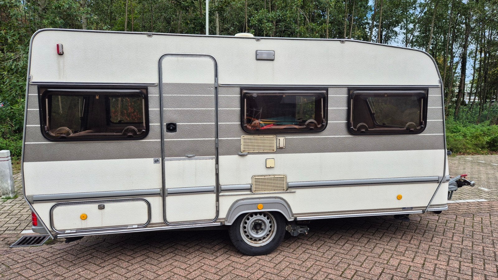 Eriba Nova Caravan met mover en airco, Rondzit, Particulier, 4 tot 5 meter, Eriba