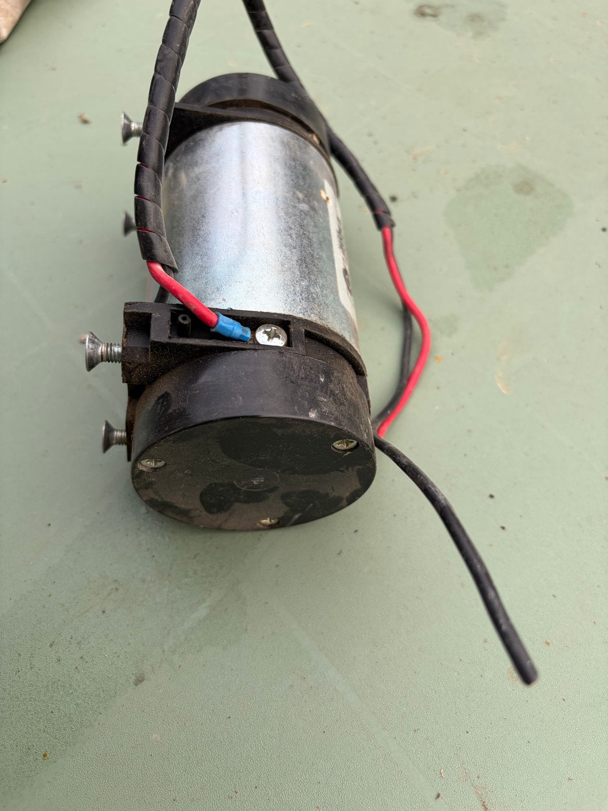 Motovibrator VB100P/C - 12V Elektromotor (trilmotor), Doe-het-zelf en Verbouw, Motoren, Ophalen of Verzenden, Gebruikt, Elektromotor