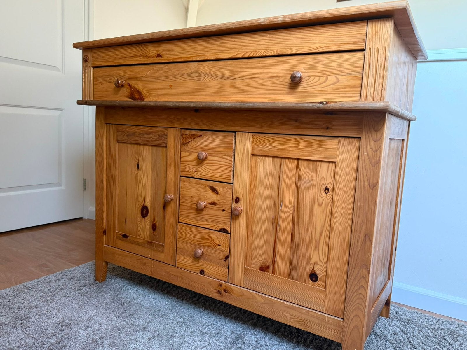 Grenen commode met veel opbergruimte, Ophalen, 50 tot 70 cm, 100 cm of meer, Zo goed als nieuw