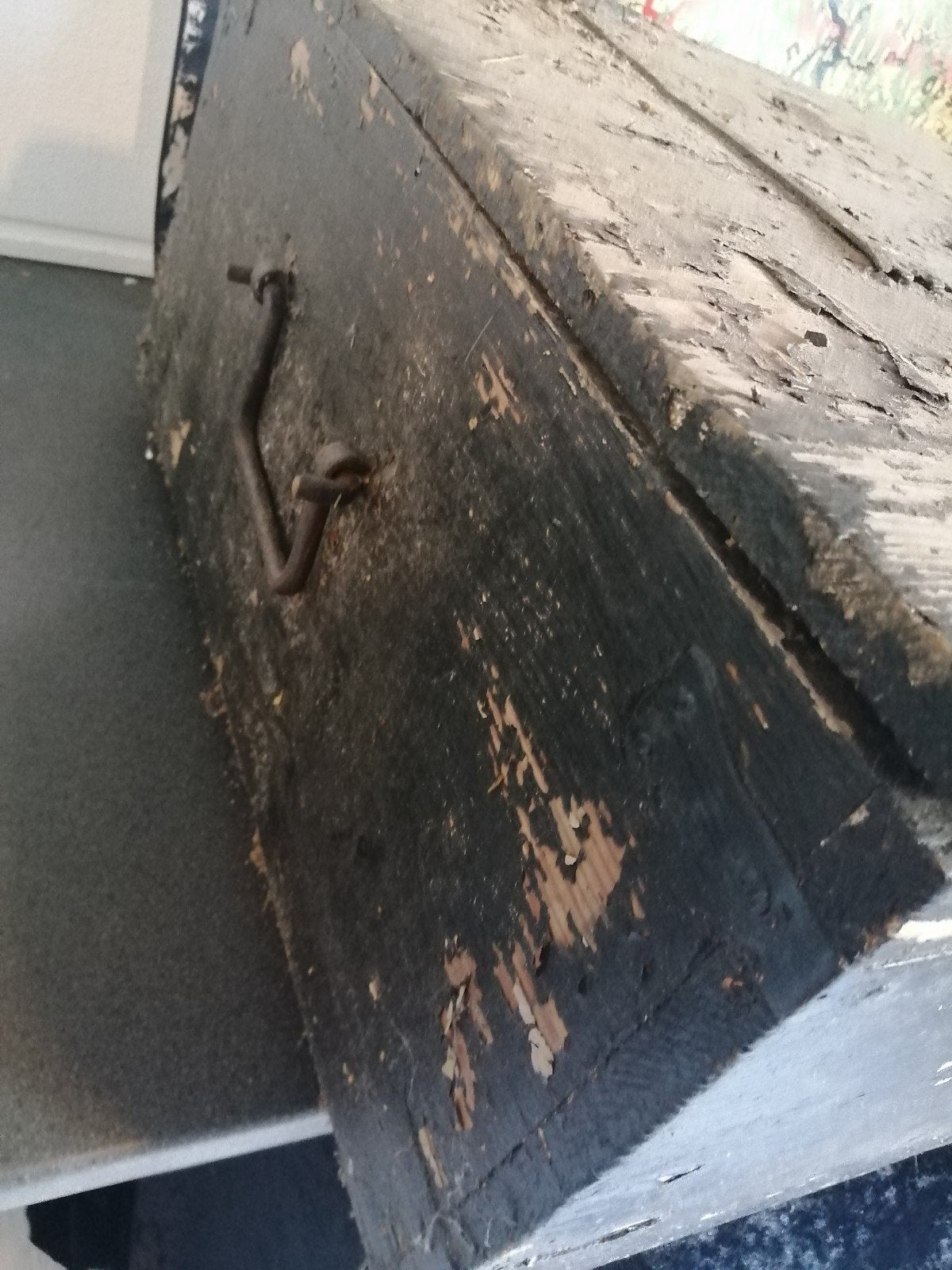 ZEER OUDE GELEEFDE DECORATIEVE HOUTEN KIST 80X52X30 CM., Antiek en Kunst, Curiosa en Brocante, Ophalen of Verzenden