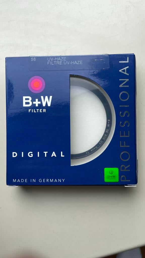 B+W UV Filter 58mm - Bescherming en Helderheid, Ophalen of Verzenden, Zo goed als nieuw, 50 tot 60 mm, UV-filter