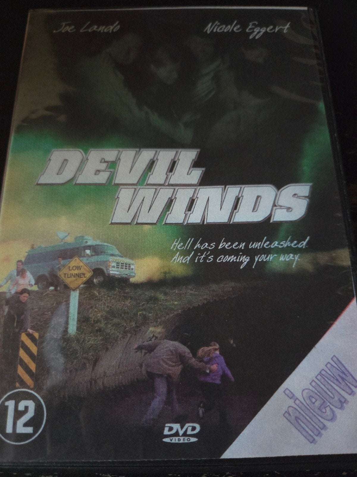 Devil Winds, Vanaf 16 jaar, Ophalen of Verzenden, Zo goed als nieuw