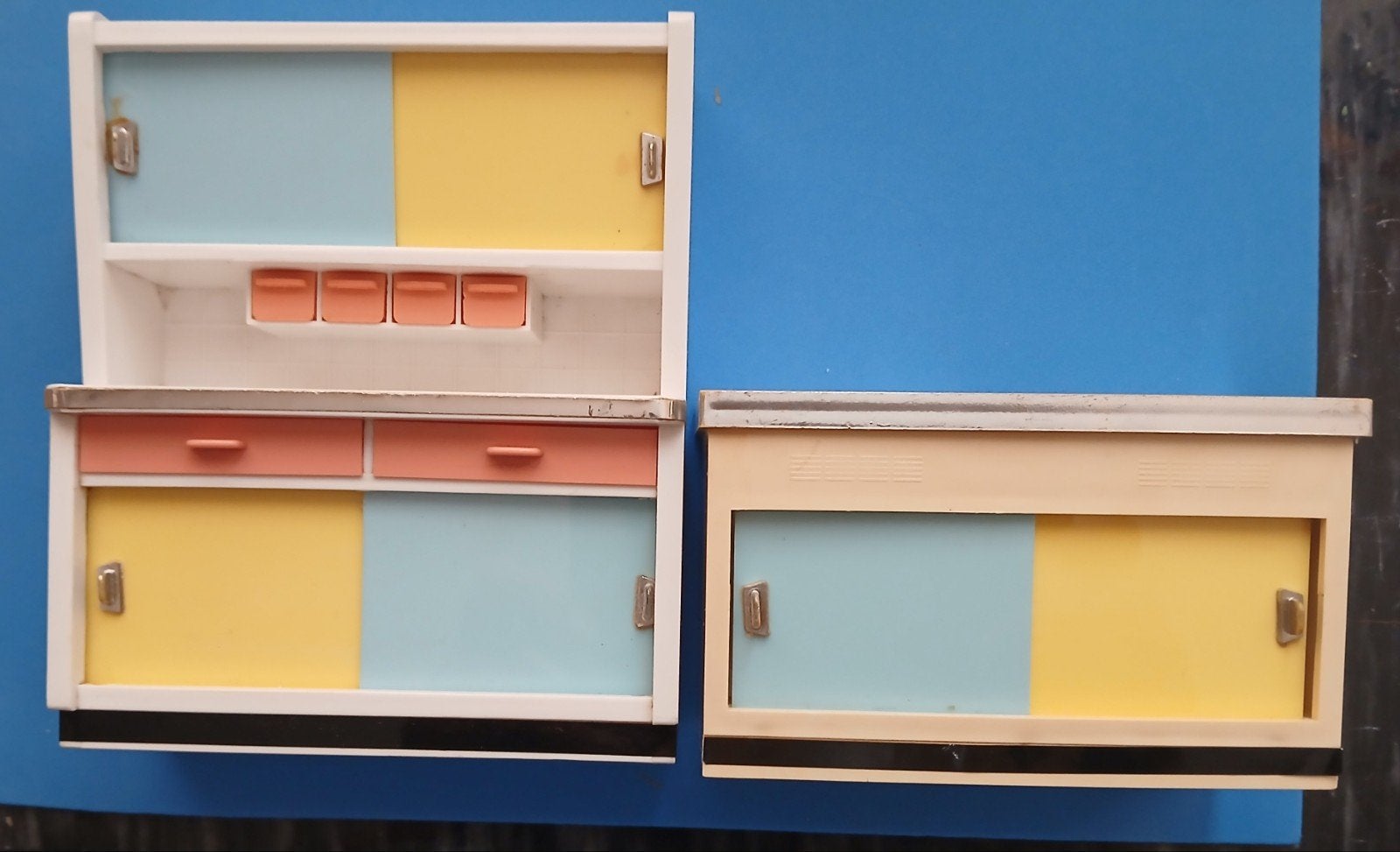 Poppenhuis kunststof keuken jaren 60, Ophalen of Verzenden, Gebruikt, Poppenhuis