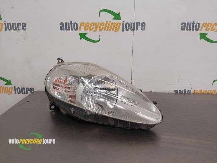 Koplamp rechts van een Fiat Punto Grande, Auto-onderdelen, Gebruikt, -, -, Fiat